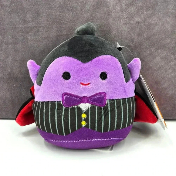 Squishmallows Osvaldo Halloween Dracula Bat Plush NWT #38 - Picture 1 of 7
